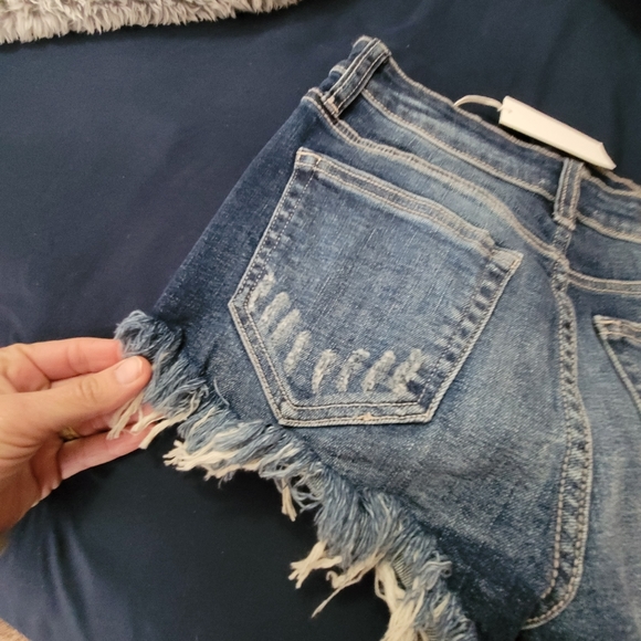 Cello Jean Shorts - Picture 4 of 10